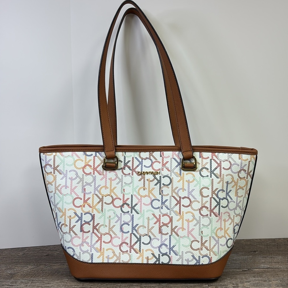 Calvin Klein JANAE Logo Tote